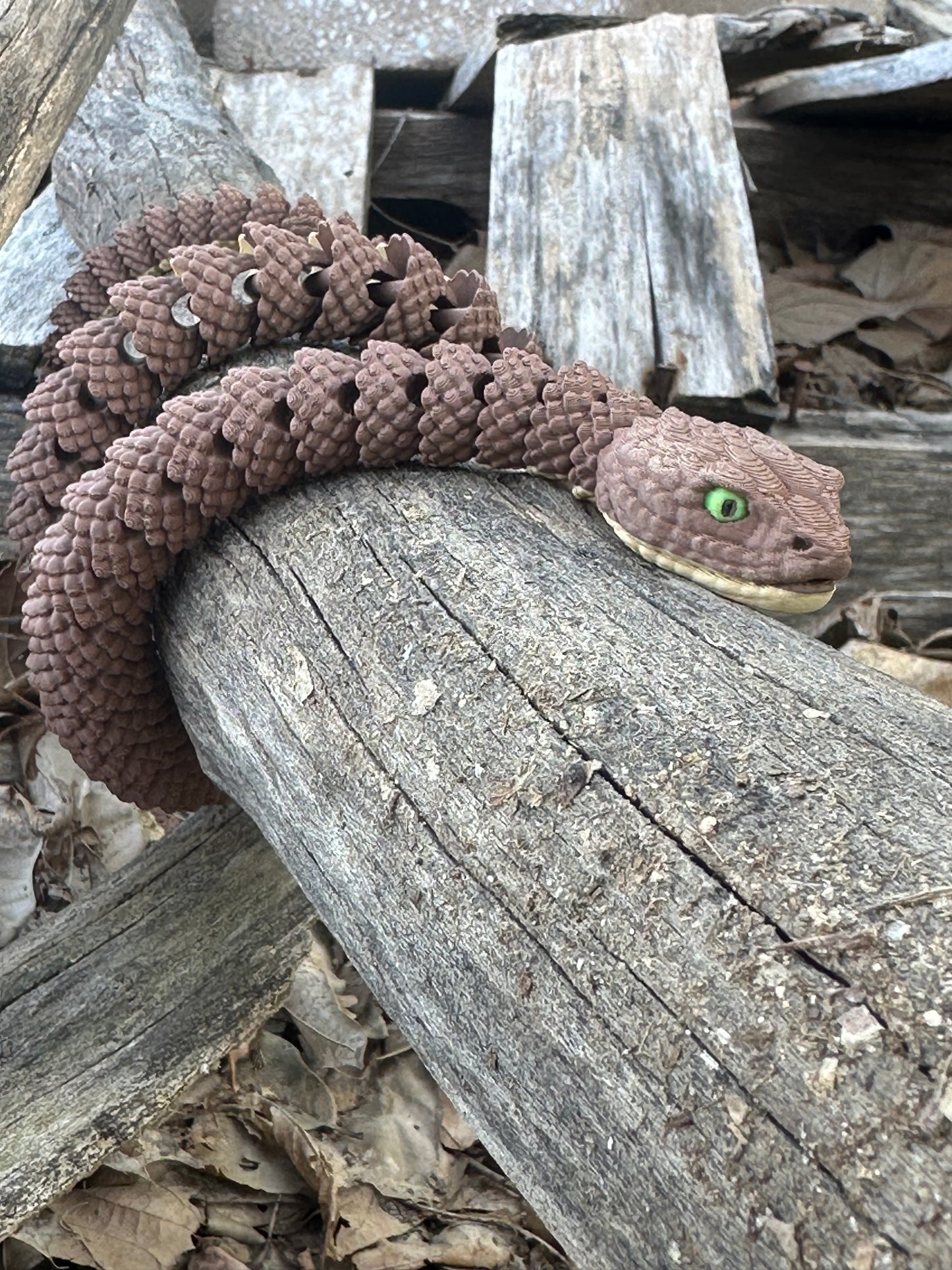 Articulating rattle snake